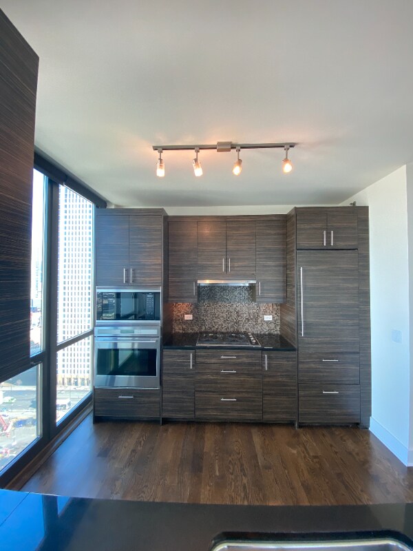 Foto principal - 660 W Wayman St