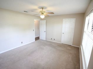 Building Photo - 1403 Desert Storm Dr