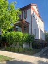 Building Photo - 2129 Clark St