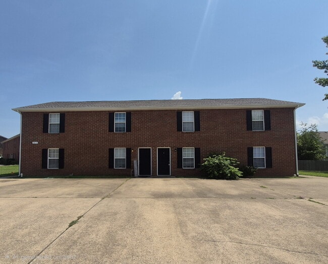 Building Photo - 3831 Jockey Dr