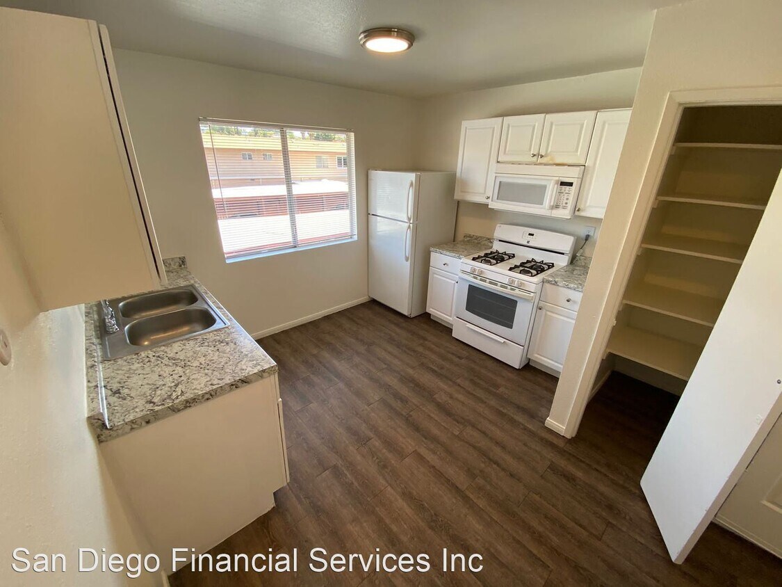 Foto principal - 9739 Winter Gardens Blvd