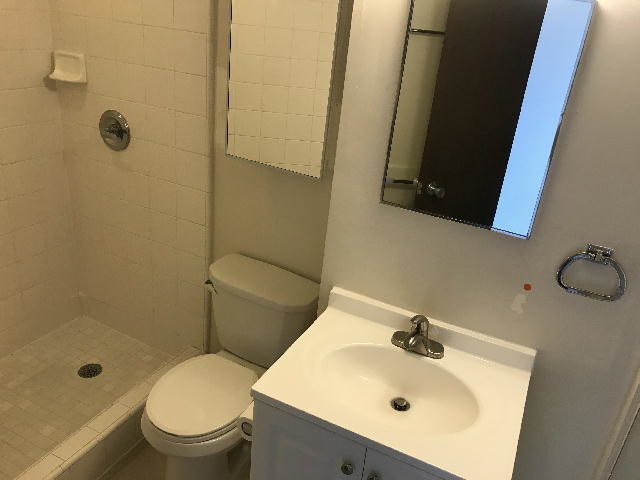 Building Photo - HOLIDAY VILLAGE studio, sec, A/C, lanai, pool