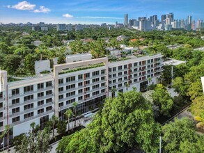 Building Photo - 2200 Brickell Ave
