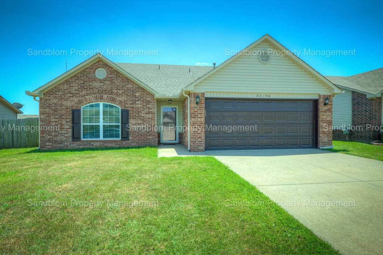 Foto principal - For Lease | Broken Arrow | $1645 Rent