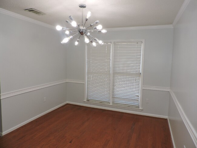 Building Photo - 7730 Hunters Green Cir N