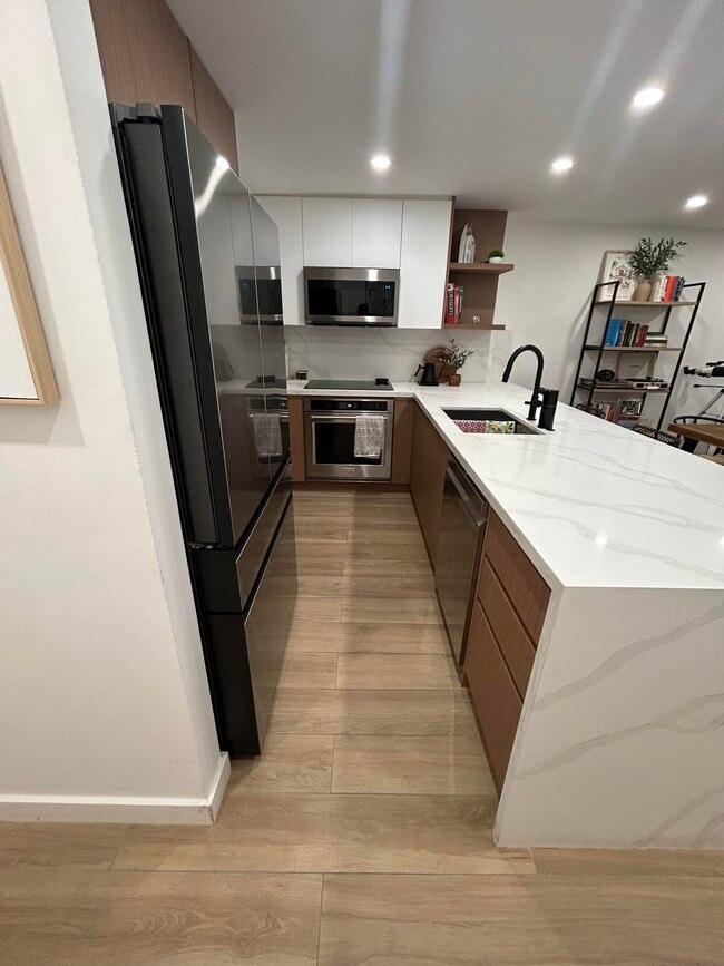 Photo - 5838 Collins Ave Apartment