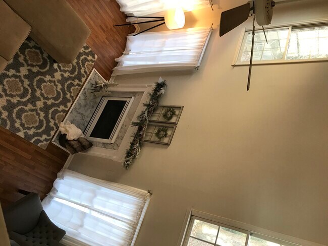 Building Photo - 1747 Tilgate Ct
