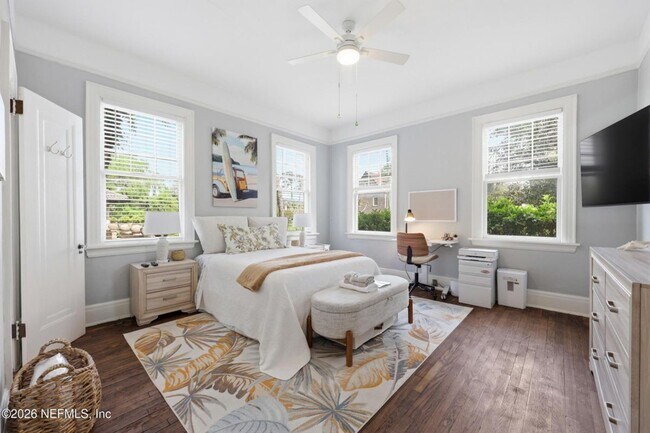 Foto del edificio - 1786 Challen Ave
