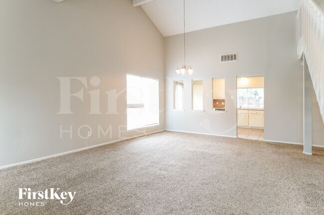 Building Photo - 11031 Hidden Bend Dr