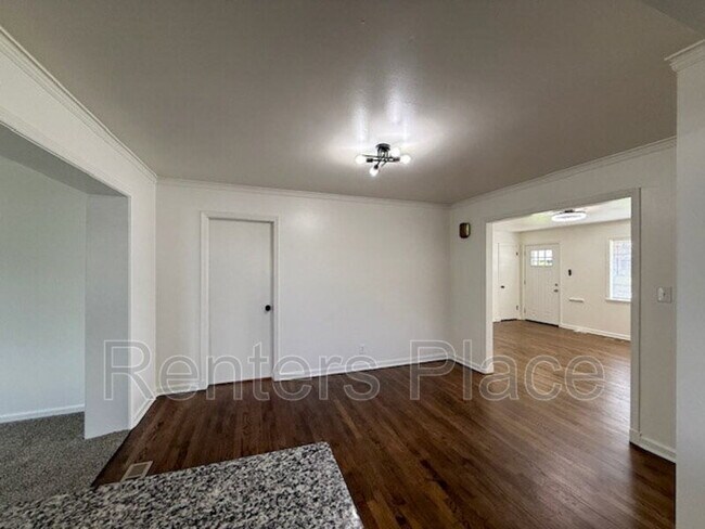 Foto del edificio - 2215 S Winston Ave