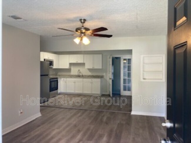 Foto del edificio - 6504 Brandemere Rd S