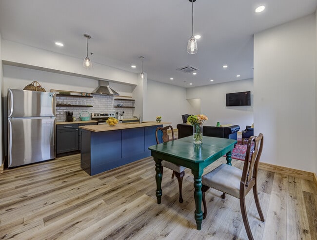 Dining Area - 1220 Adams St