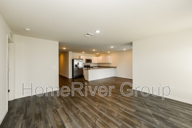 Foto del edificio - 2491 NW 23rd Ave