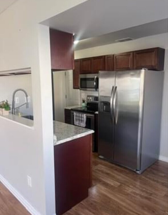 Foto del edificio - 2635 Thornbrier Ct