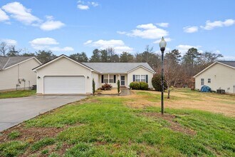 Building Photo - 414 Sea Breeze Way
