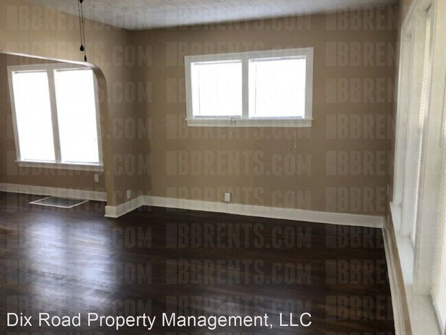 Building Photo - 3 br, 1.5 bath House - 2955 Oakland Avenue