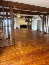 Building Photo - 2007 S Ervay St