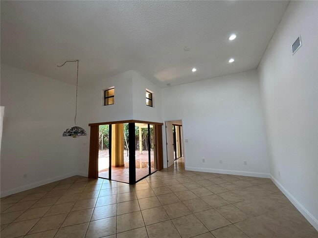 Foto del edificio - 8910 SW 4th Ln