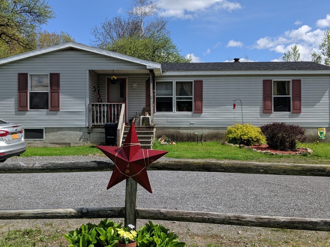 228 Warren Rd, Mohawk, NY 13407 House for Rent in Mohawk, NY