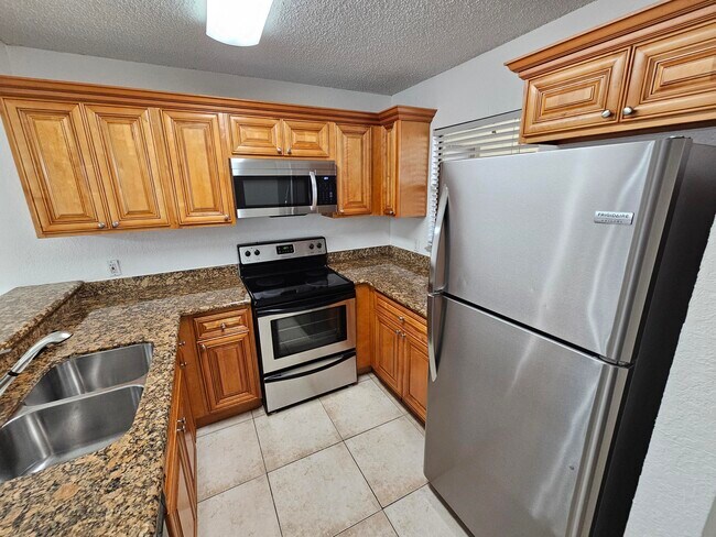 Foto del edificio - 1720 Windorah Way