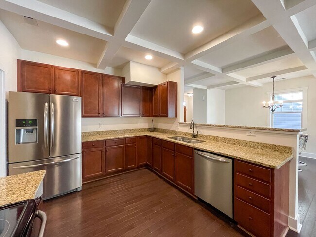 Building Photo - Beautiful Four-Bedroom Craftsman Home in S...