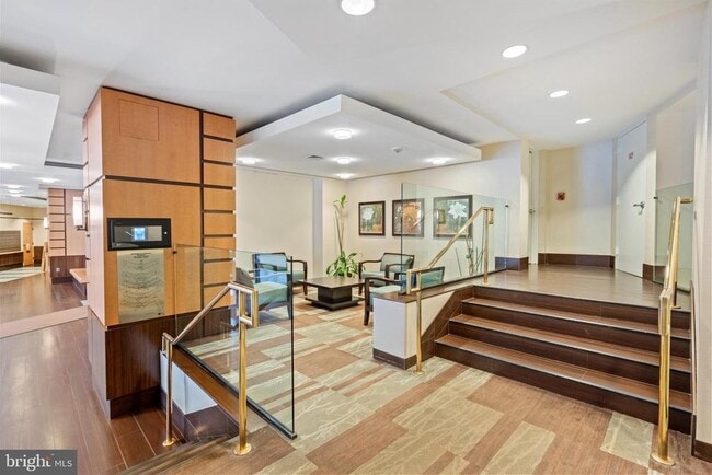 Foto del edificio - 307 Yoakum Pkwy