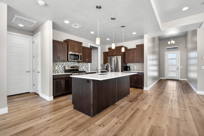 Building Photo - 1478 W 540 N