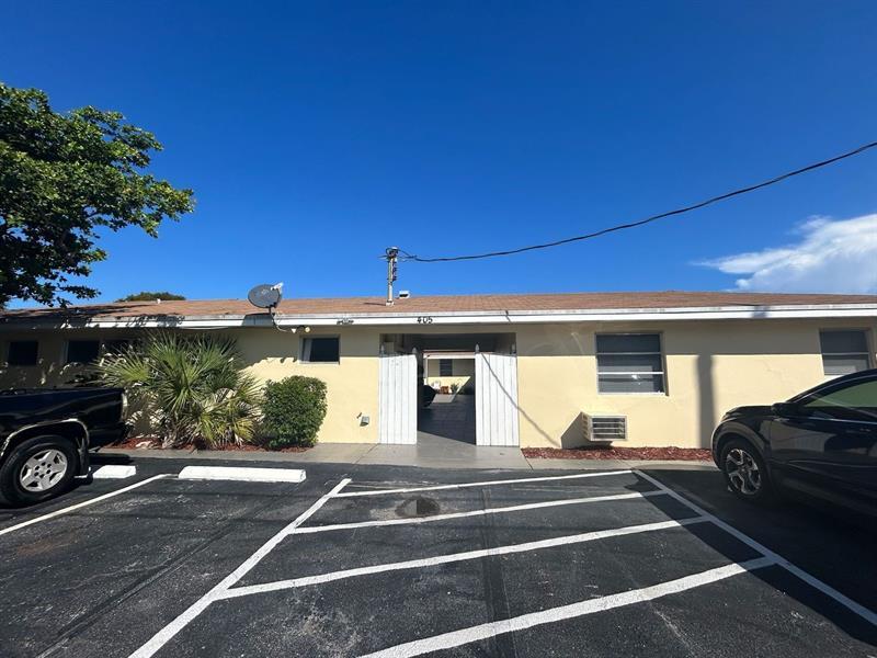 Foto principal - 405 6th Ave S