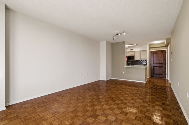 Building Photo - 4801 Fairmont Ave