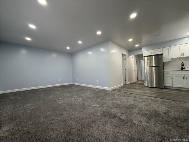 Building Photo - 21 Cochran Pl
