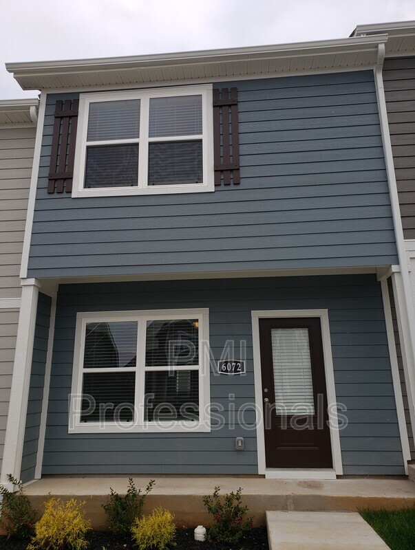 Foto principal - 6072 Cullen Dr