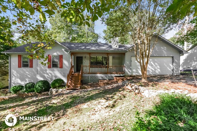 Building Photo - 208 Wildwood Dr