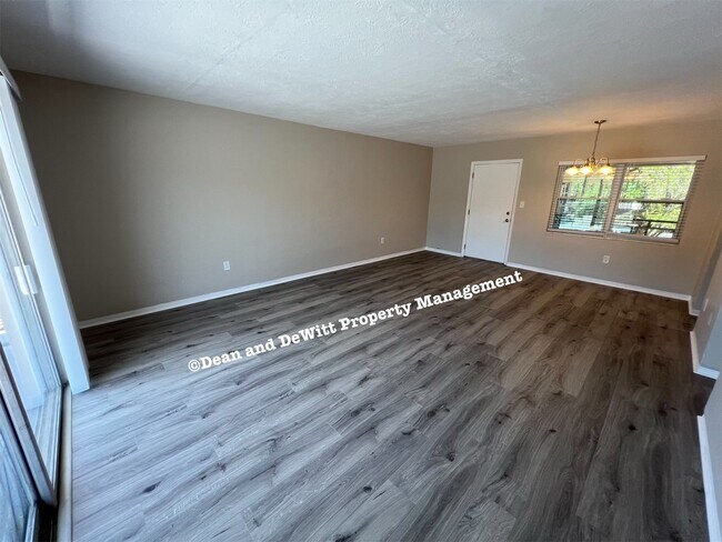 Foto del edificio - 1 Bed/1 Bath - Unit 17