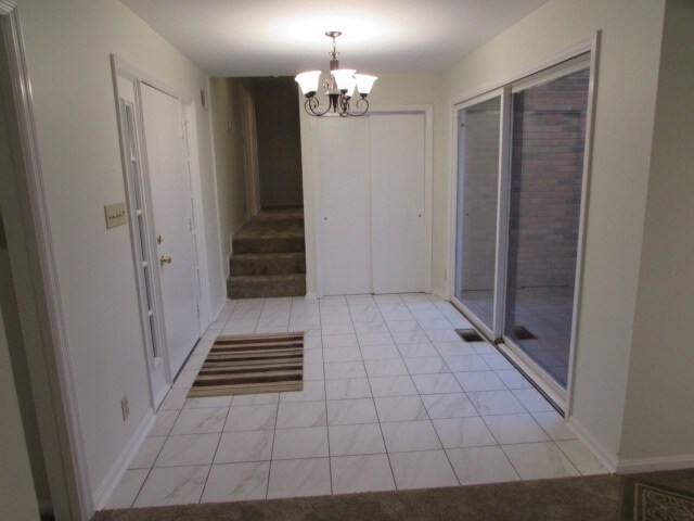 Building Photo - 124 Holly Woods Dr