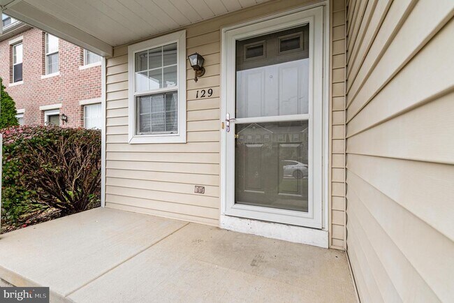 Foto del edificio - 129 Buckley Dr