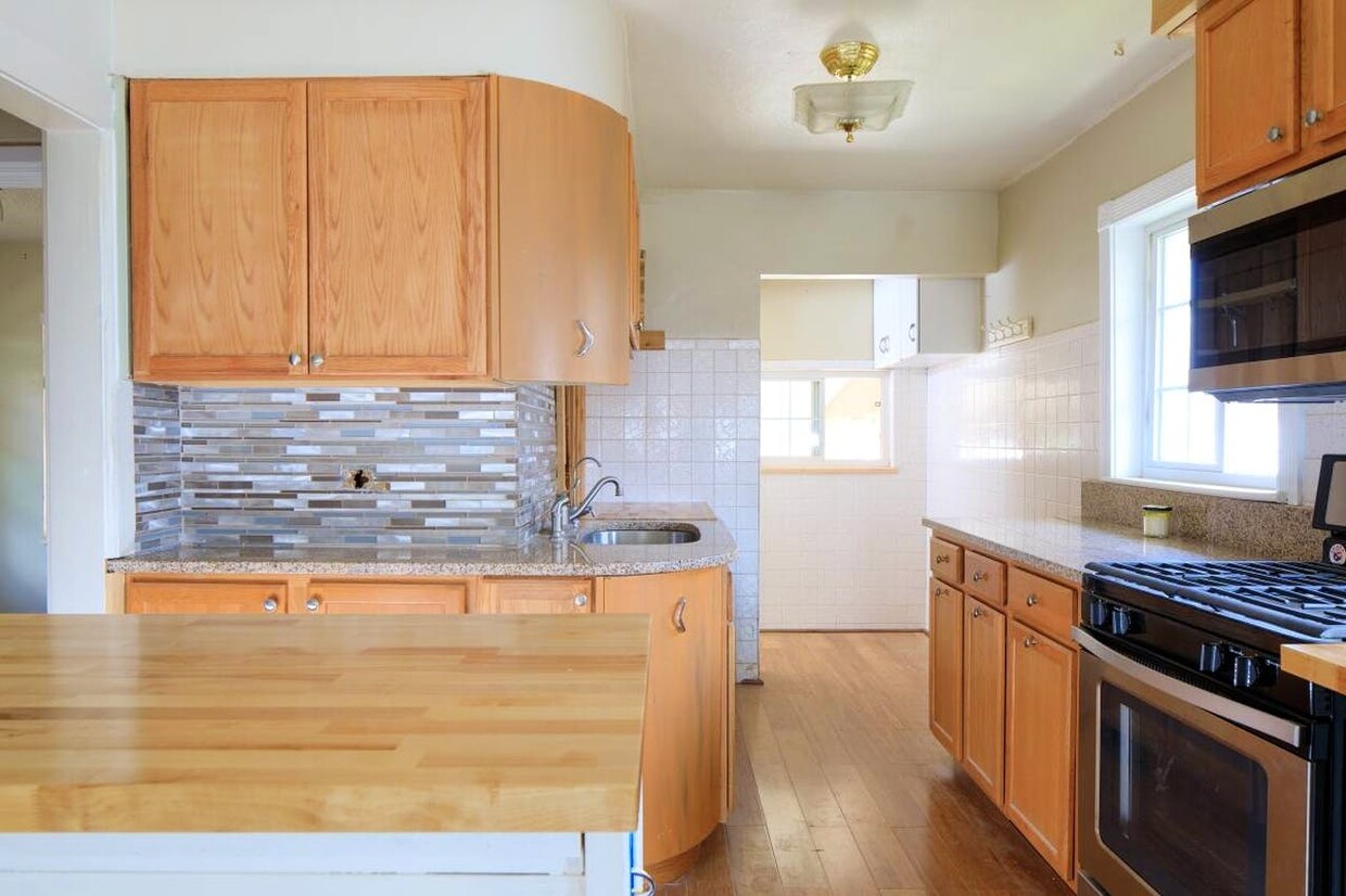 Foto principal - 4350 Shoshone St