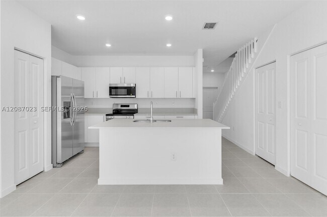 Foto del edificio - 1125 SE 3rd Terrace