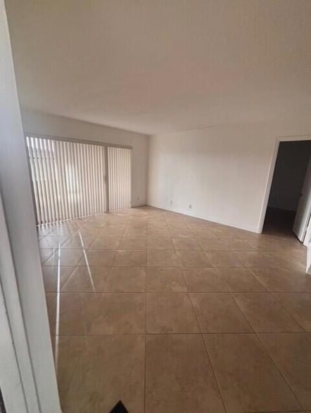 Foto del edificio - 203 Foxtail Dr