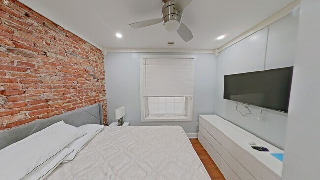 Foto del edificio - 126 N 53rd St