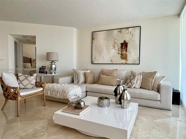 Building Photo - 21055 Yacht Club Dr