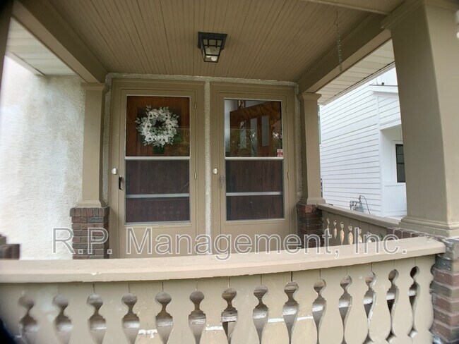 Foto del edificio - 4310 Eton Pl