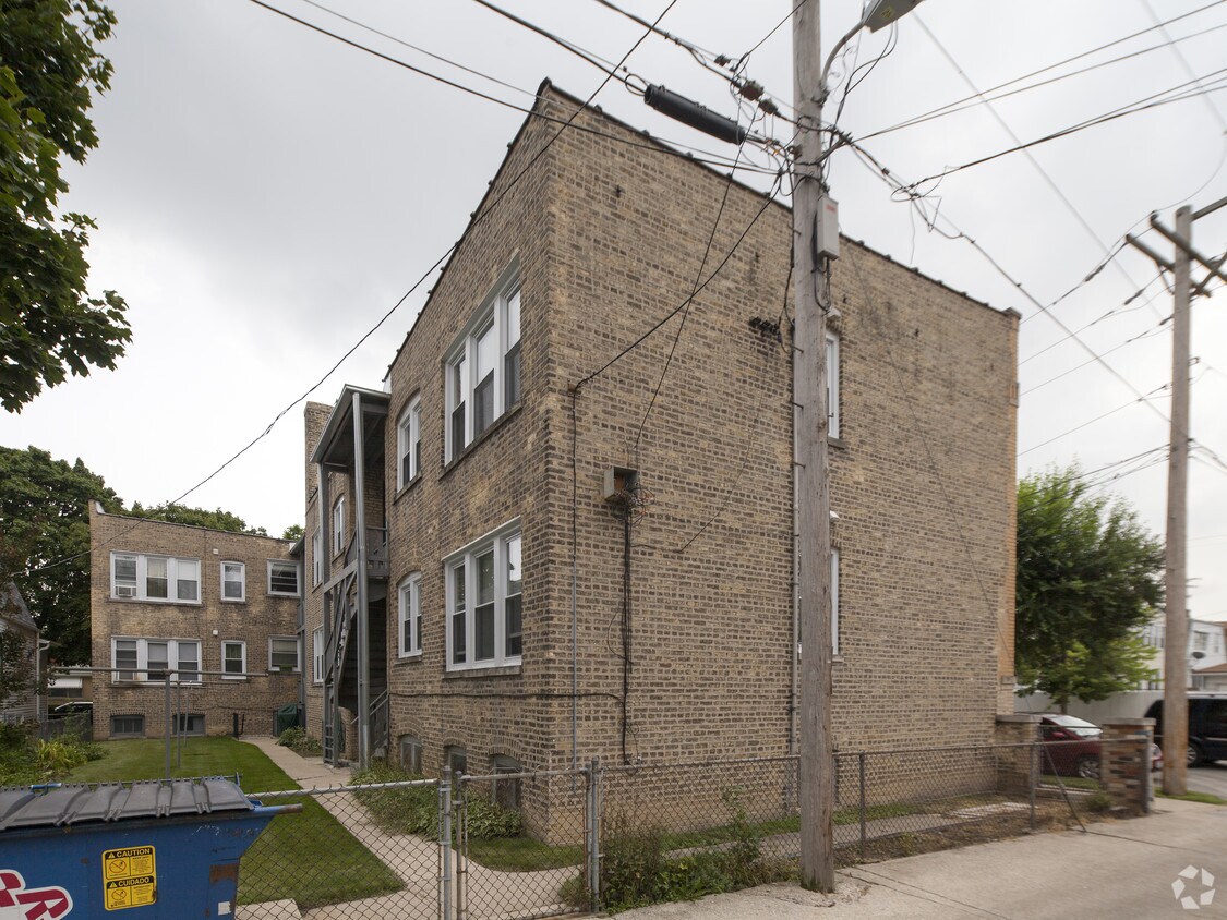 5600 N Marmora Ave, Chicago, IL 60646 5600 N Marmora Ave Chicago, IL