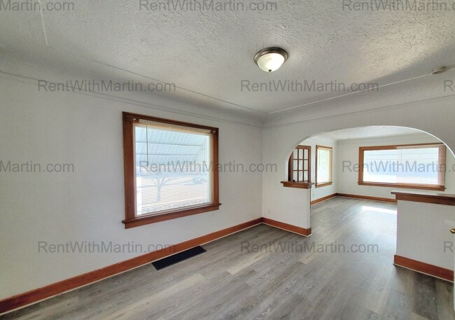 Foto del edificio - 137 Hope Ave