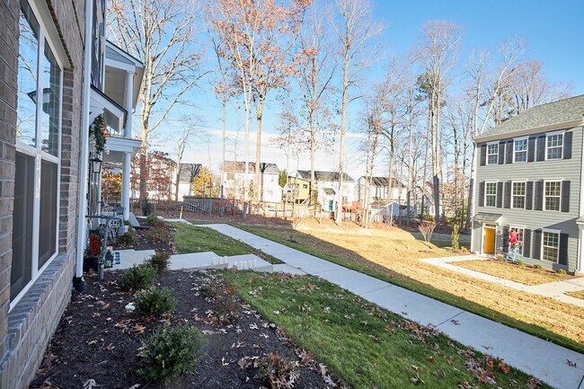 Foto del edificio - 13868 Randolph Pond Ln