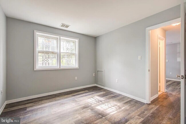 Dormitorio - 732 5th St SE