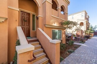 Building Photo - 808 Ada St