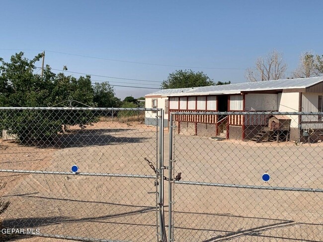 Building Photo - 755 Blake Pl