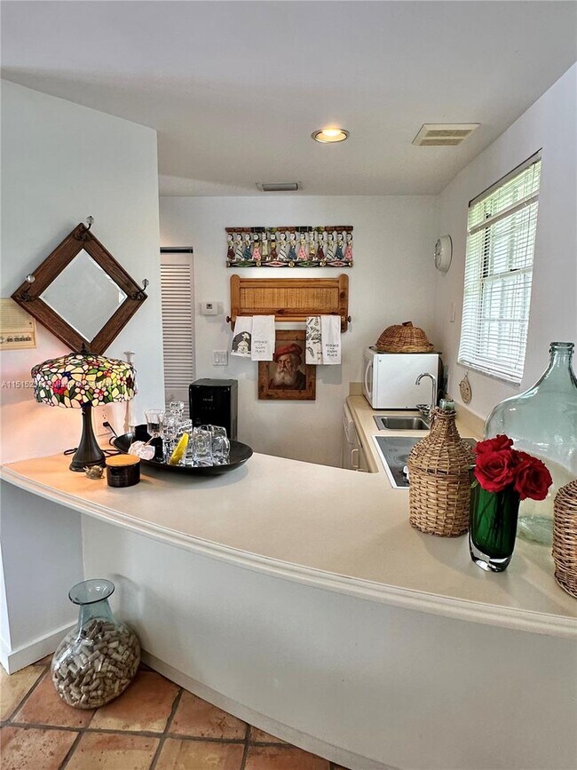 Foto del edificio - 8940 SW 75th St