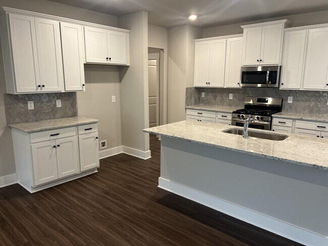 Building Photo - 2067 Firelight Way