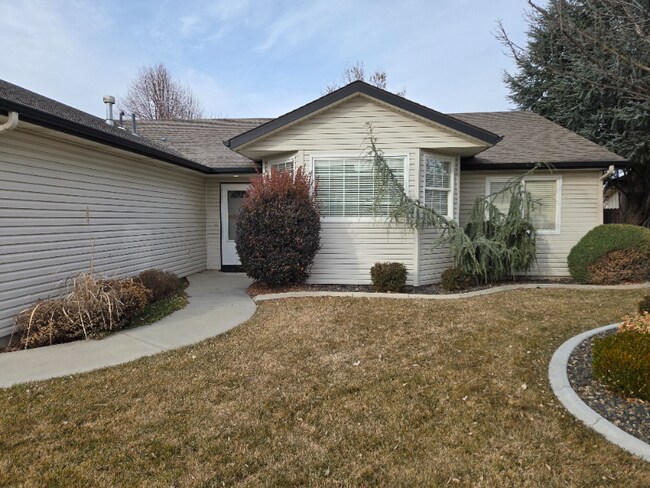 Building Photo - 2660 S Spring Bar Way